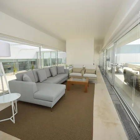 Morden Archictectural In Lisbon Vau (Obidos)