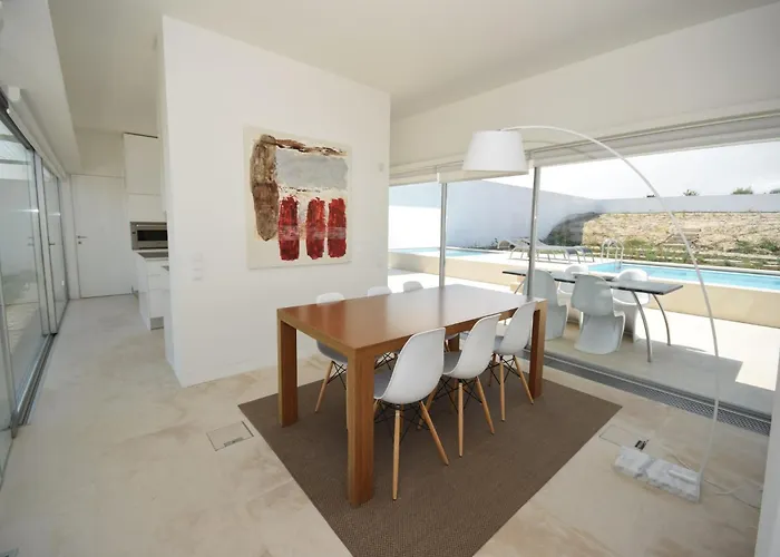 Morden Archictectural In Lisbon Vila *